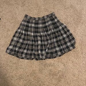 Black white and gold pleated flowy skirt